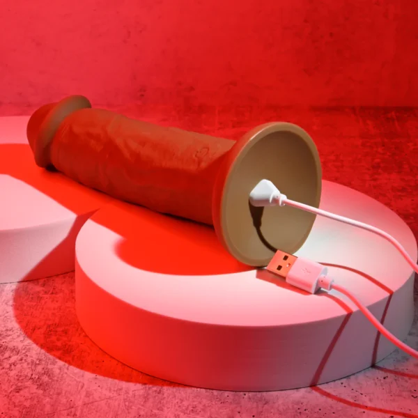 Evolved 7" Girthy Vibrating Dong - Image 4
